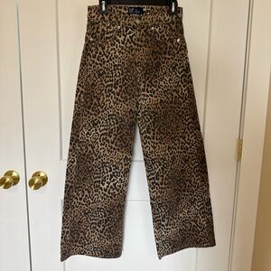 Cheetah print Gap jeans